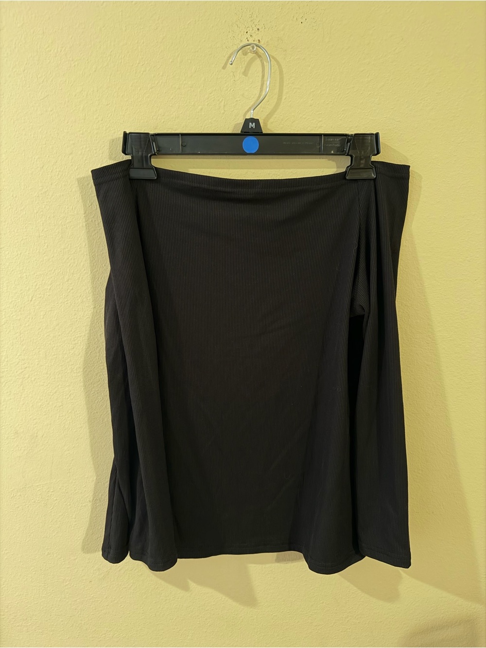 Black Off-Shoulder Long Sleeve Tee - Unbranded
